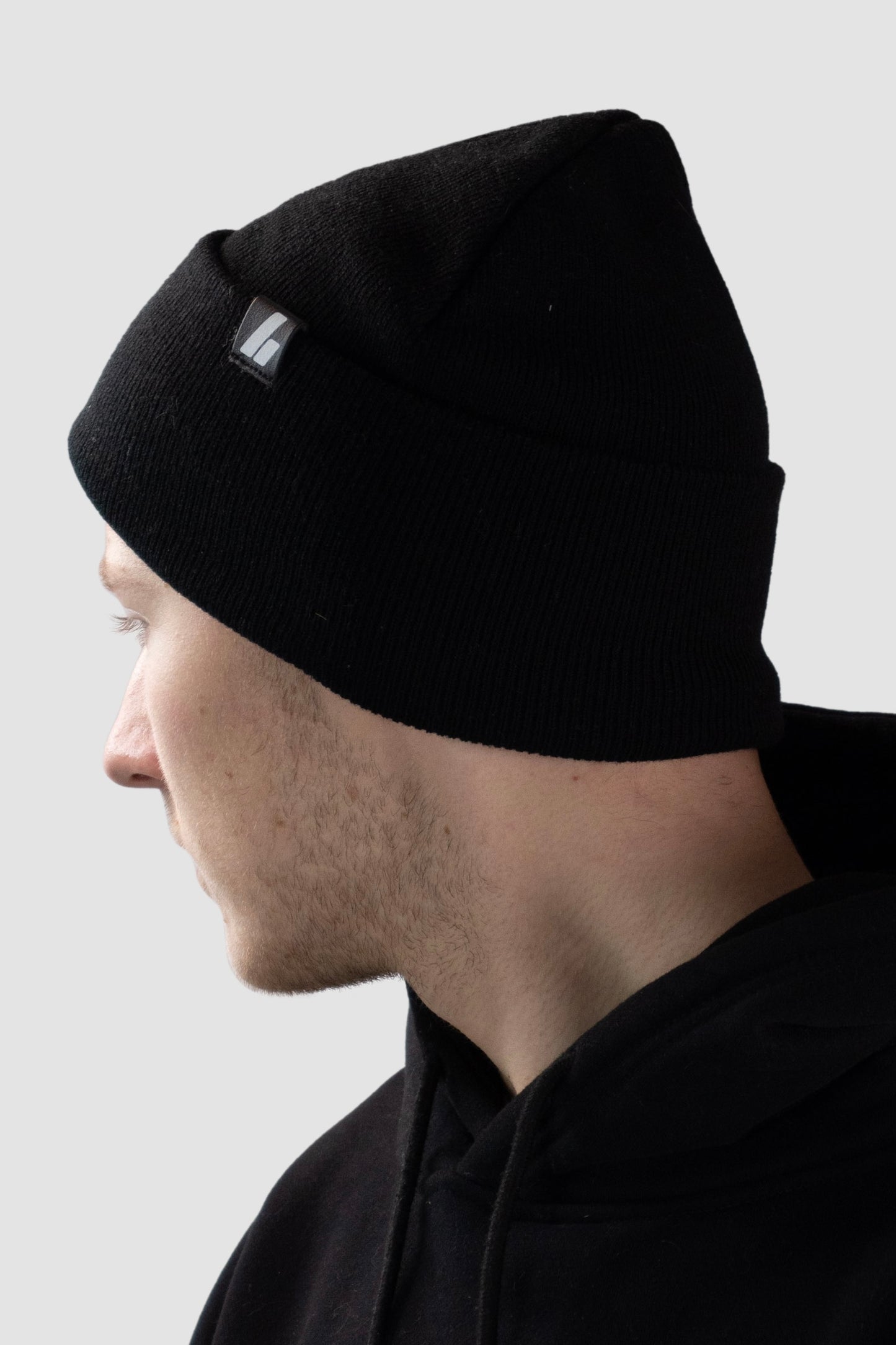 Simplicity Beanie - Pure Black